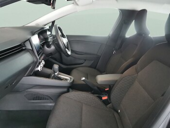 Used Renault Clio 2022 for sale - 77274308: Photo