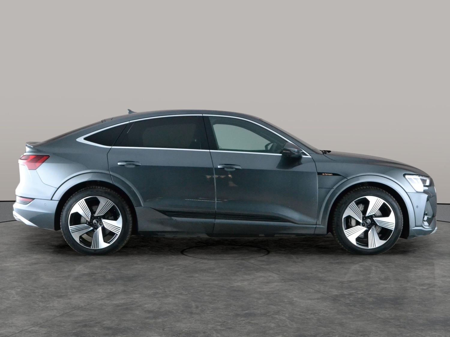 Used Audi e-tron 2020 for sale - 77743315: Photo 10