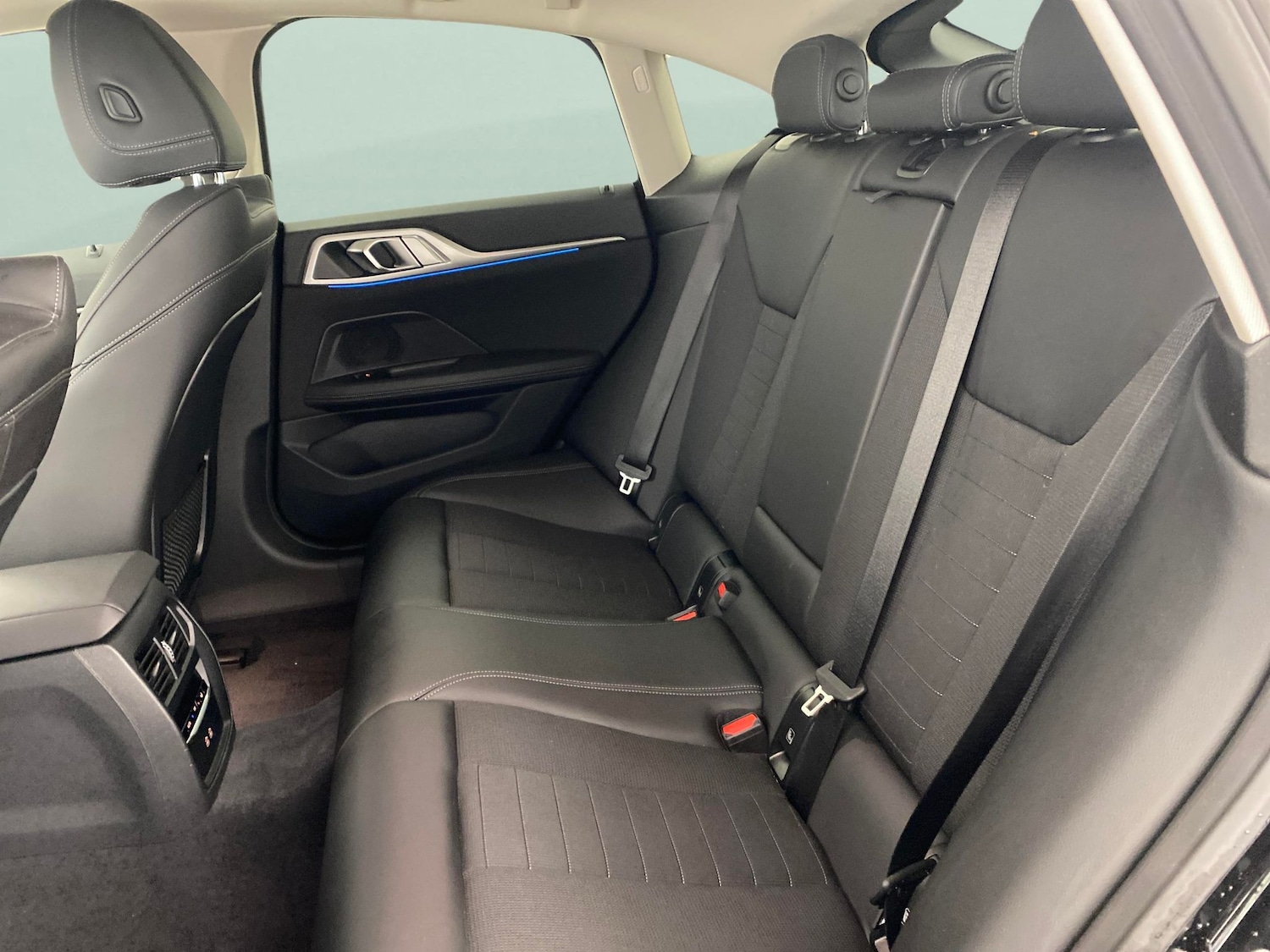 Used BMW i4 2022 for sale - 76552841: Photo 25