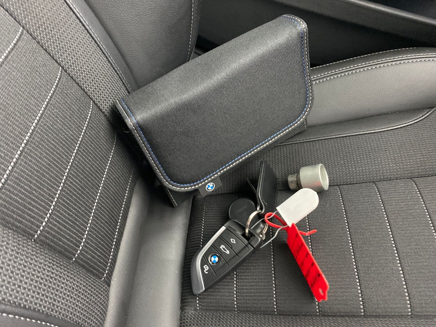 Used BMW i4 2022 for sale - 76552841: Photo 28