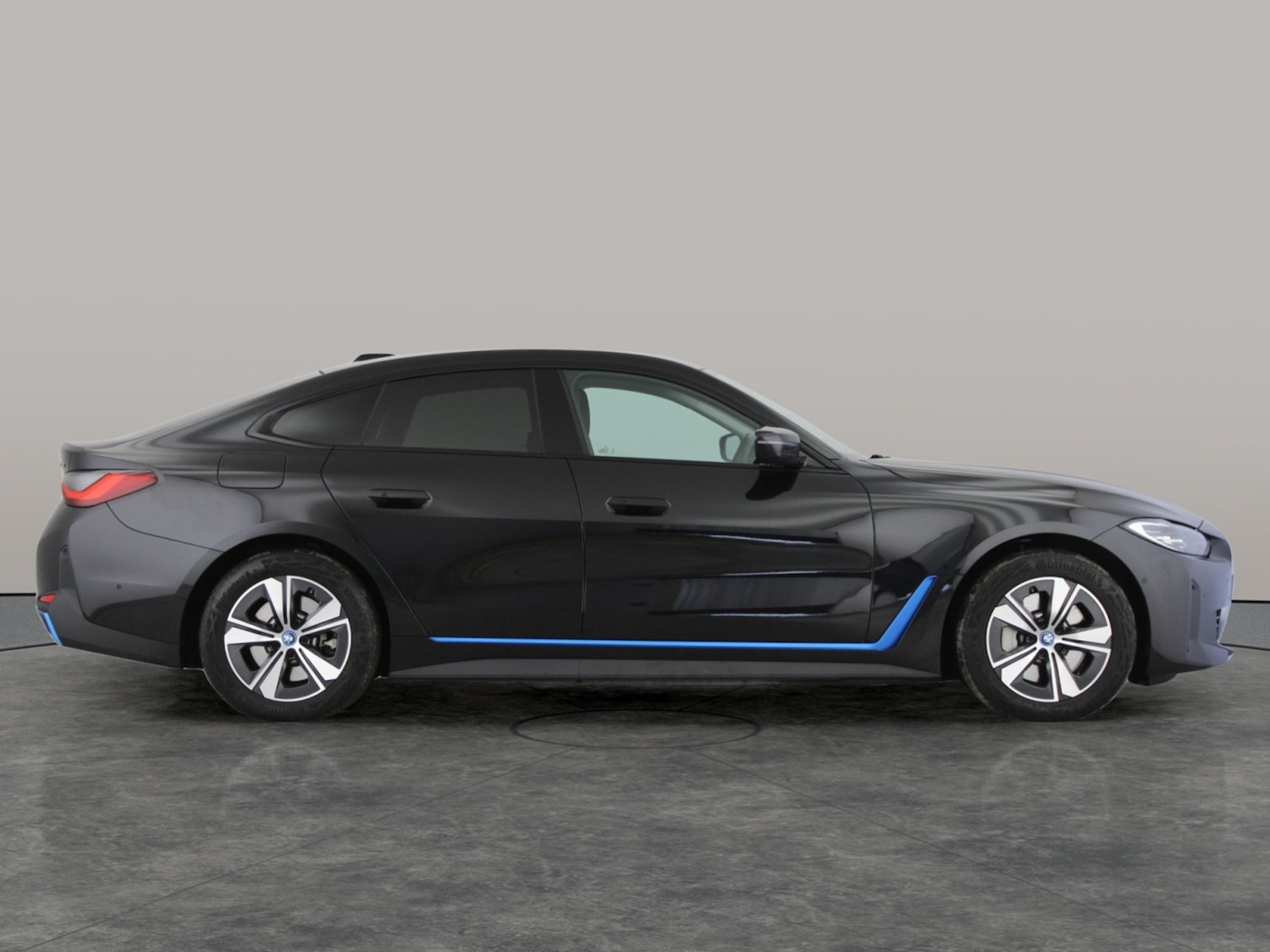 Used BMW i4 2022 for sale - 76552841: Photo 8