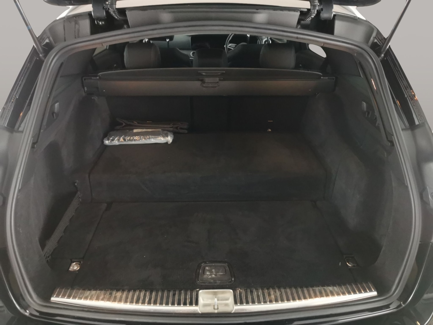 Used Mercedes-Benz E Class 2021 for sale - 77591768: Photo 38