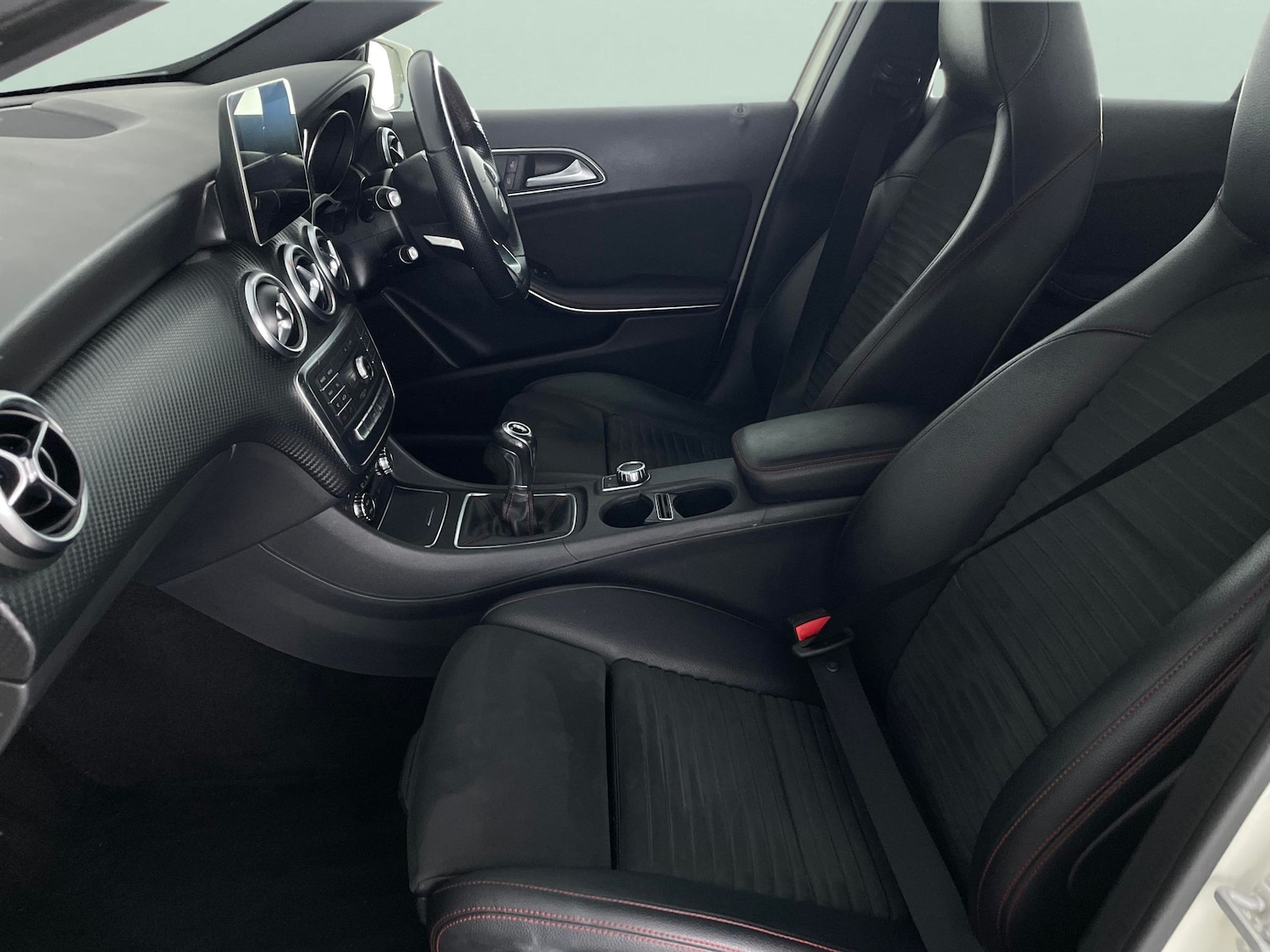 Used Mercedes-Benz A-Class 2018 for sale - 77688662: Photo 4