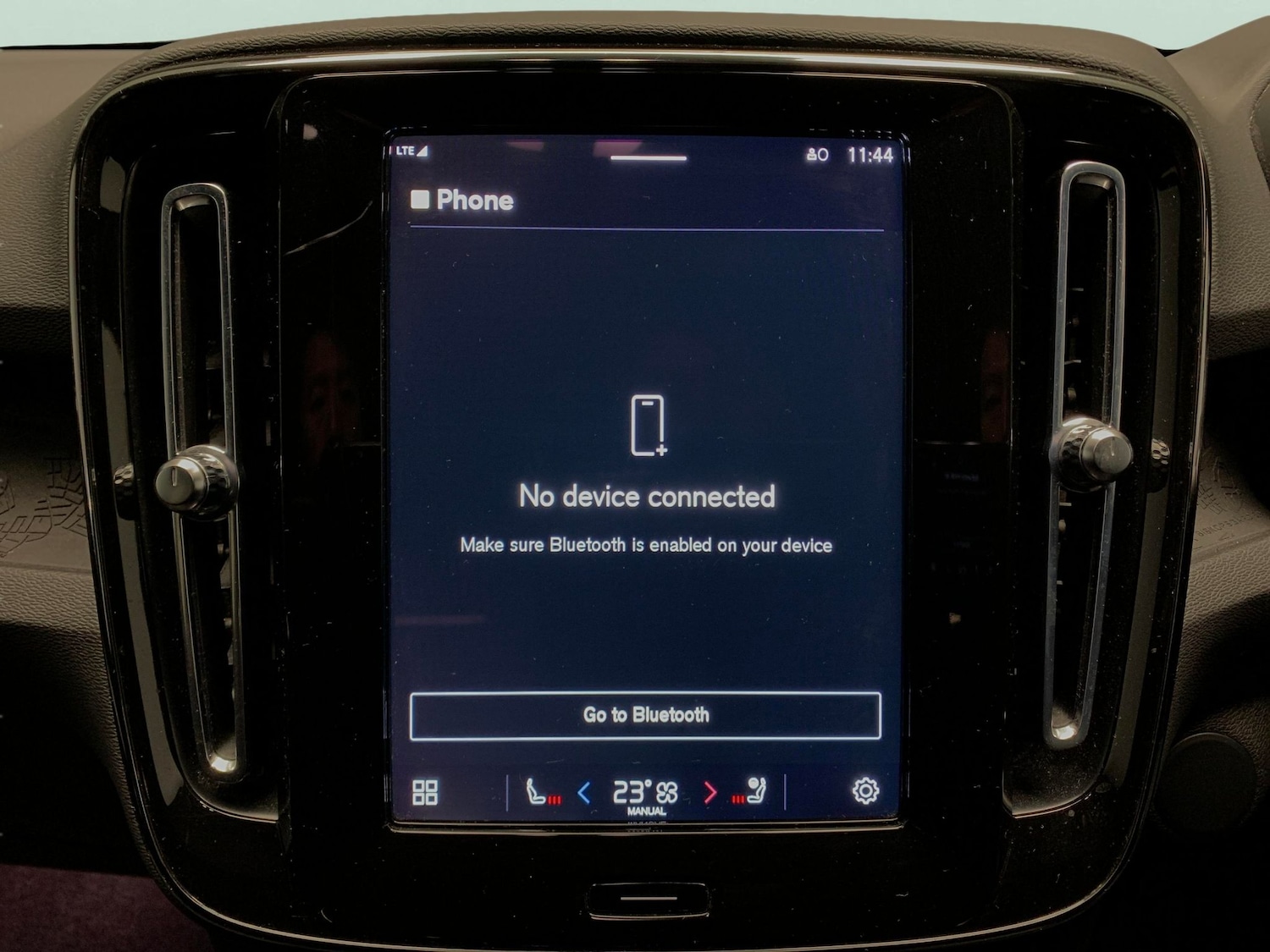 Used Volvo XC40 2023 for sale - 77094391: Photo 12