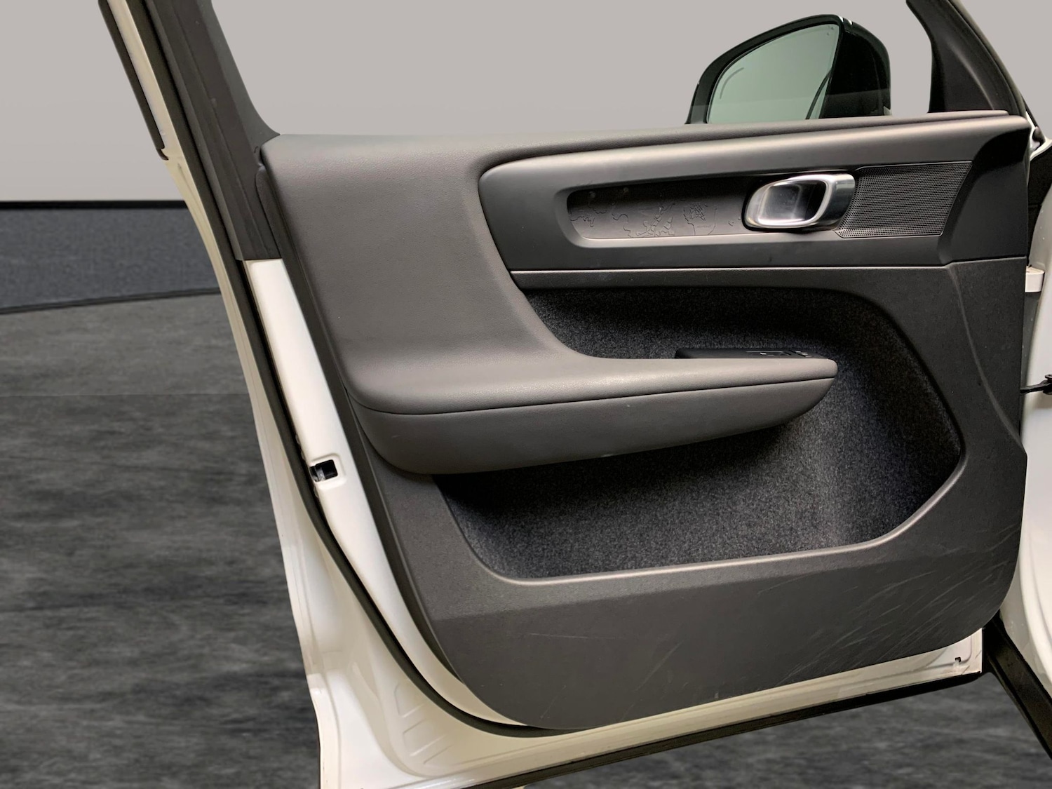 Used Volvo XC40 2023 for sale - 77094391: Photo 21