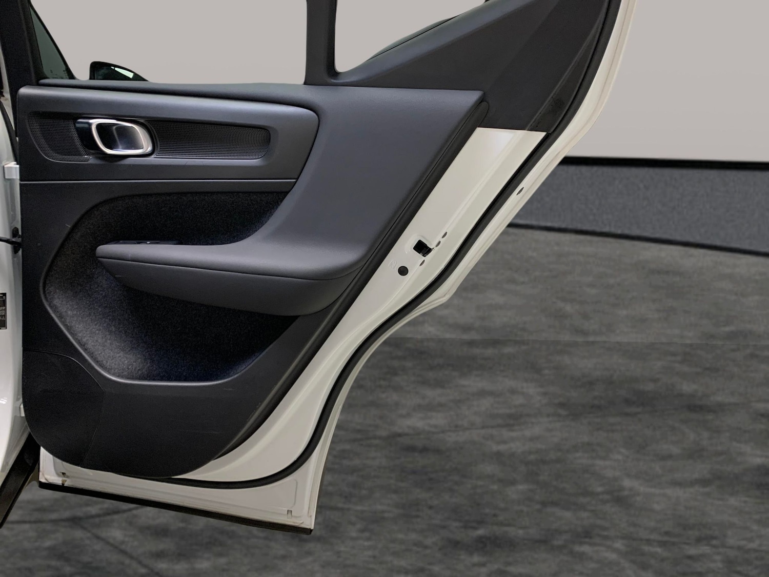 Used Volvo XC40 2023 for sale - 77094391: Photo 23