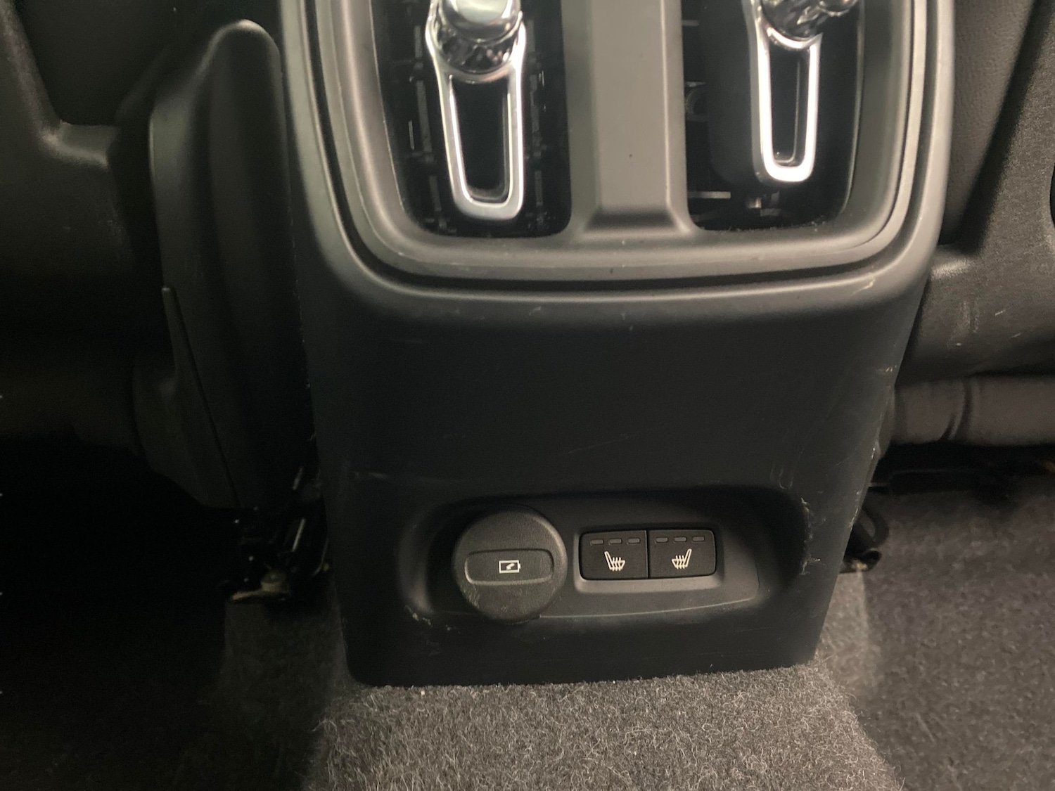 Used Volvo XC40 2021 for sale - 77307974: Photo 15