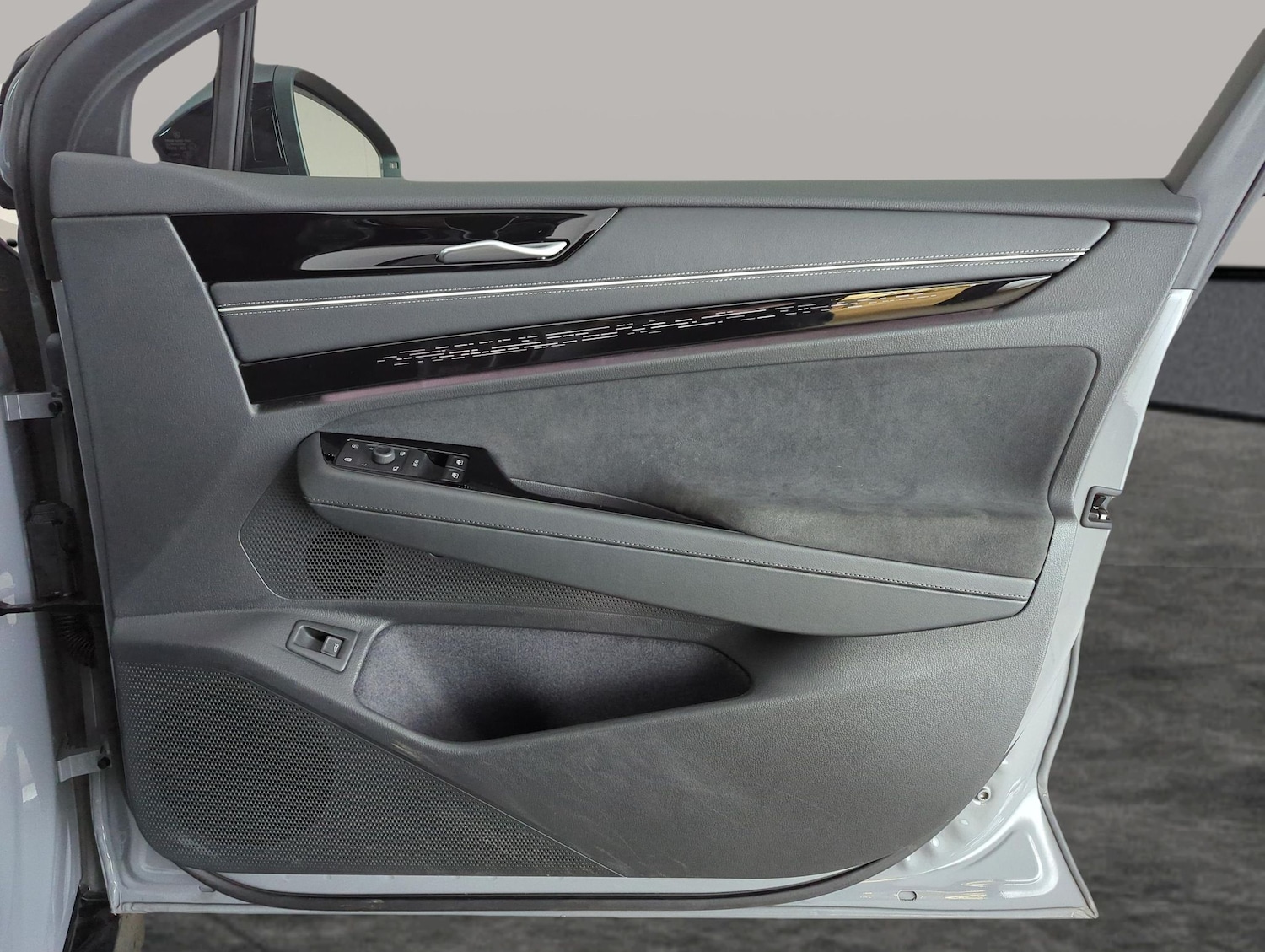 Used Volkswagen ID.7 2024 for sale - 77763197: Photo 37