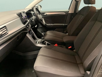 Used Volkswagen T-Roc 2023 for sale - 79460554: Photo
