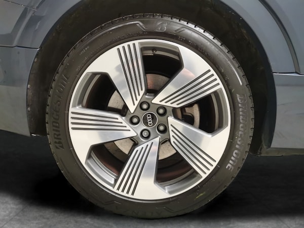 Used Audi e-tron 2022 for sale - 76249682: Photo 32