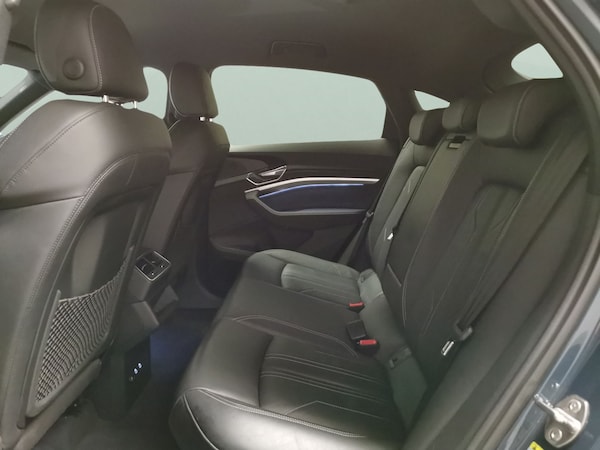Used Audi e-tron 2022 for sale - 76249682: Photo 33