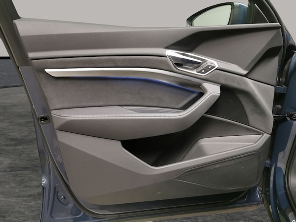 Used Audi e-tron 2022 for sale - 76249682: Photo 34