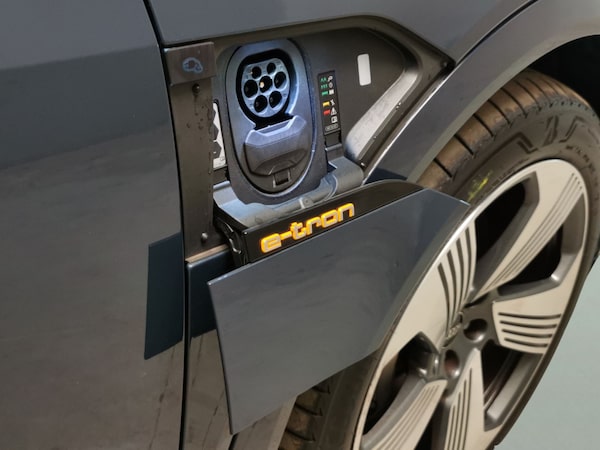 Used Audi e-tron 2022 for sale - 76249682: Photo 39
