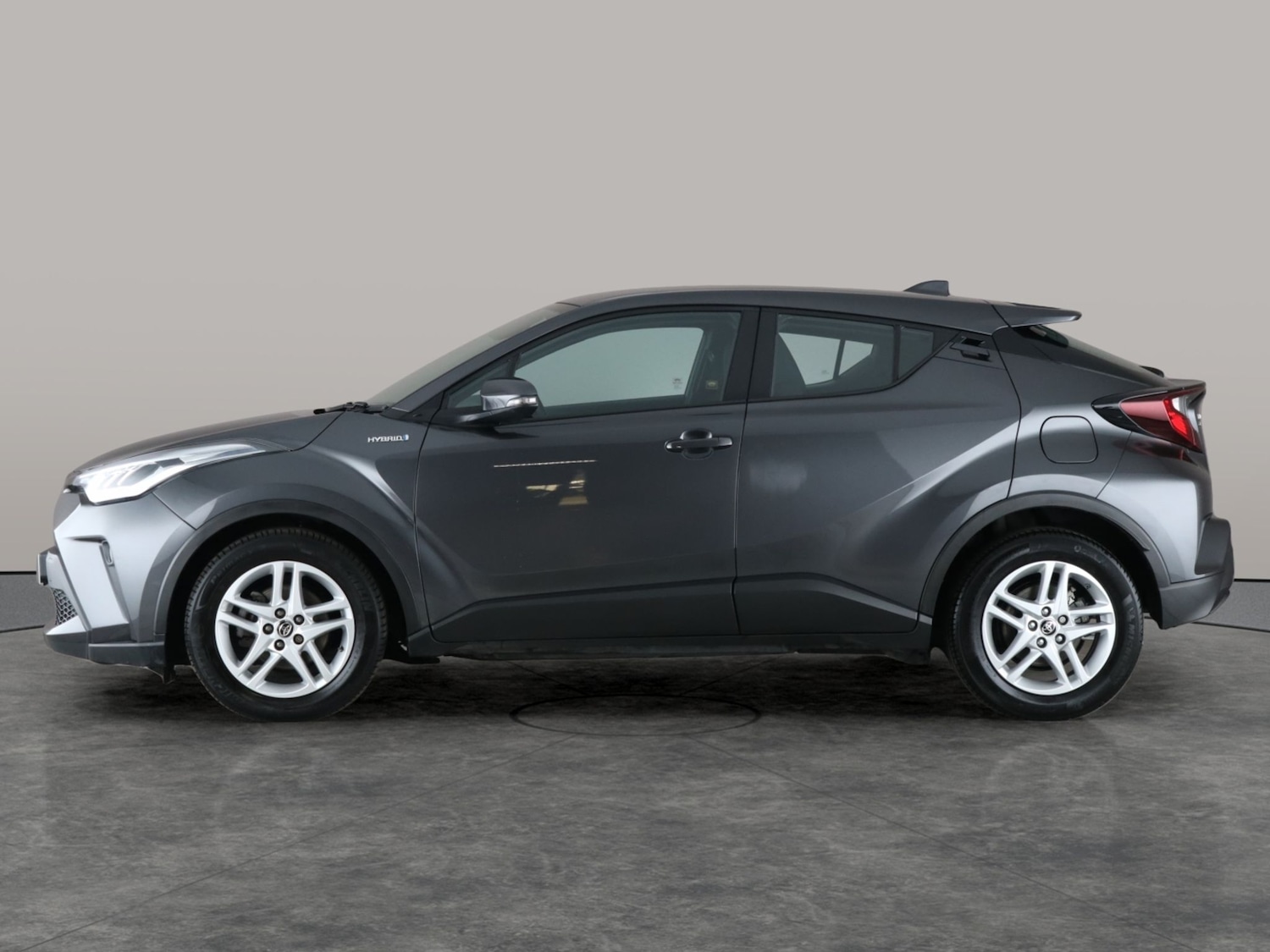 Used Toyota C-HR 2021 for sale - 76342398: Photo 17