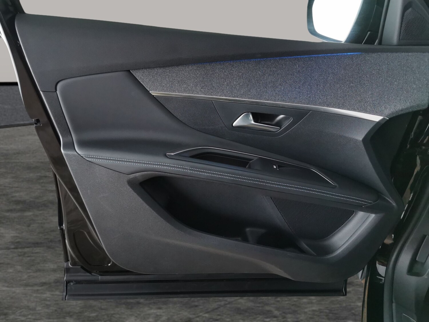 Used Peugeot 3008 2023 for sale - 78075141: Photo 29