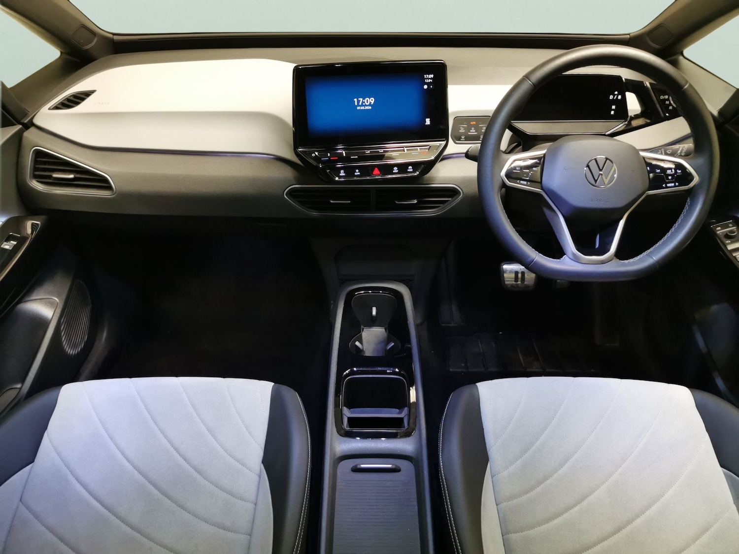 Used Volkswagen ID.3 2023 for sale - 77897321: Photo 6