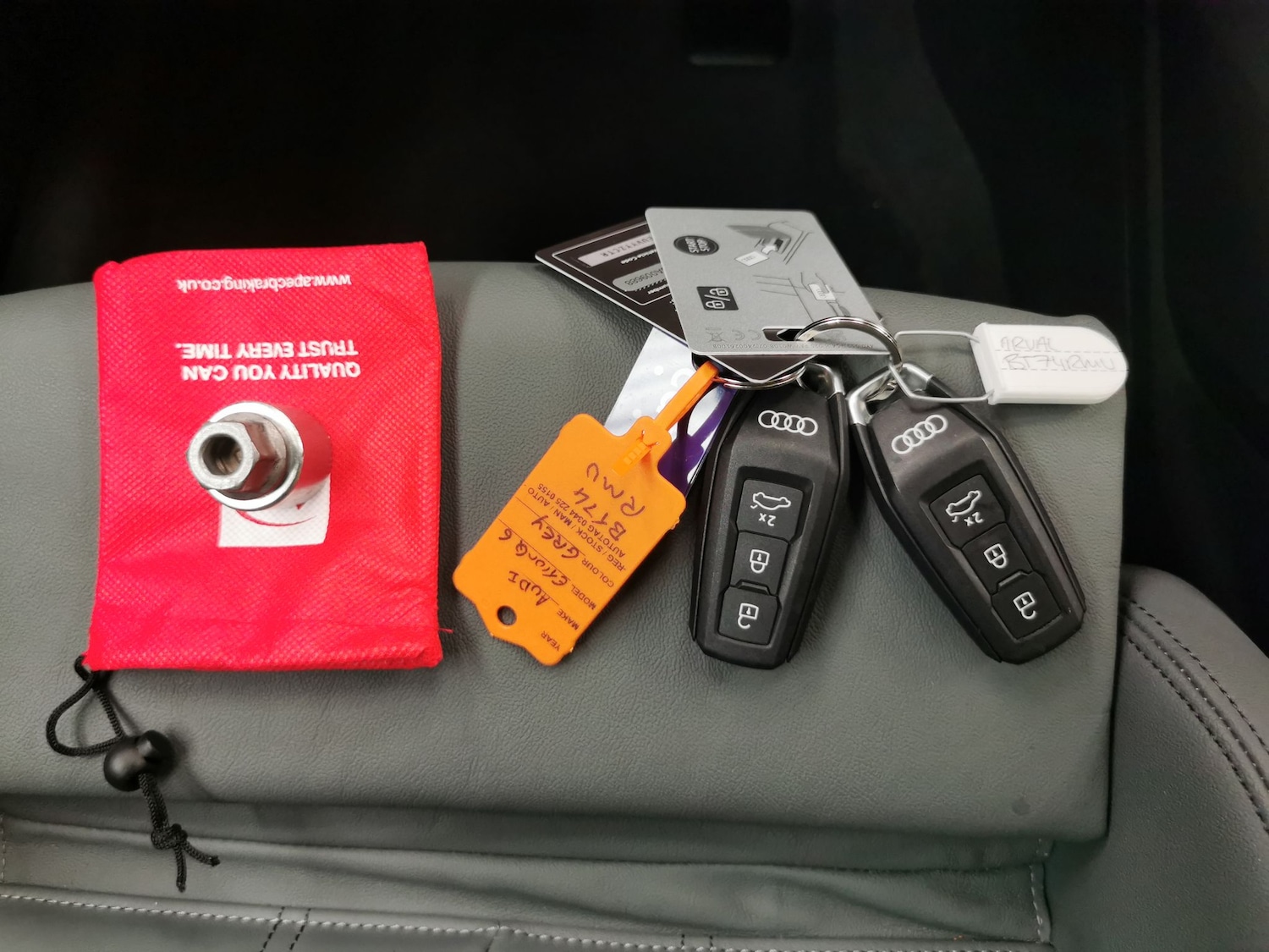 Used Audi Q6 e-tron 2025 for sale - 76459429: Photo 44