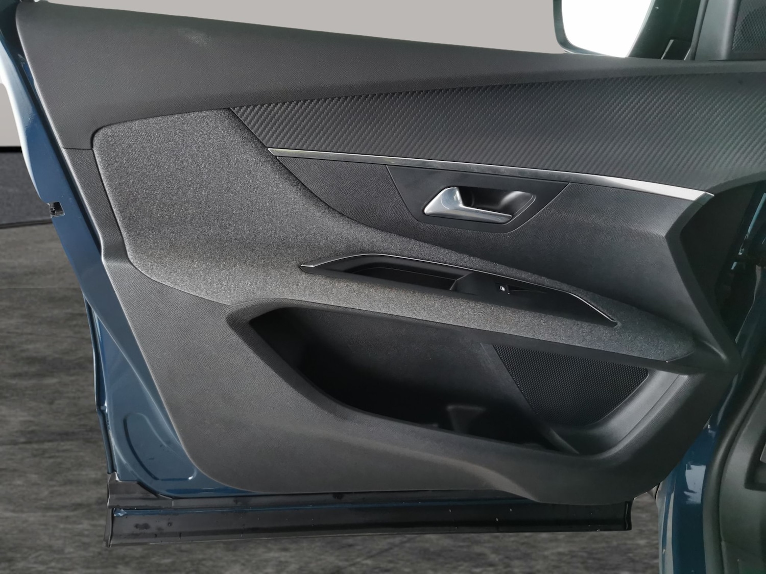 Used Peugeot 5008 2023 for sale - 76587316: Photo 24