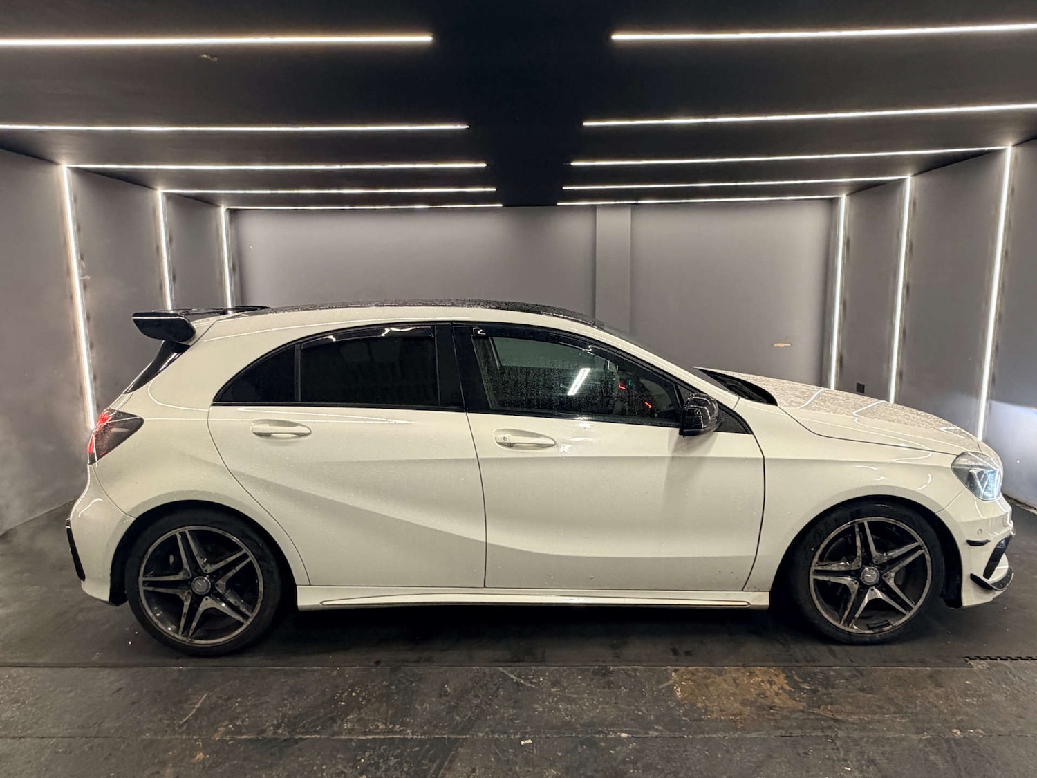 Used Mercedes-Benz A-Class 2013 for sale - 77694629: Photo 5
