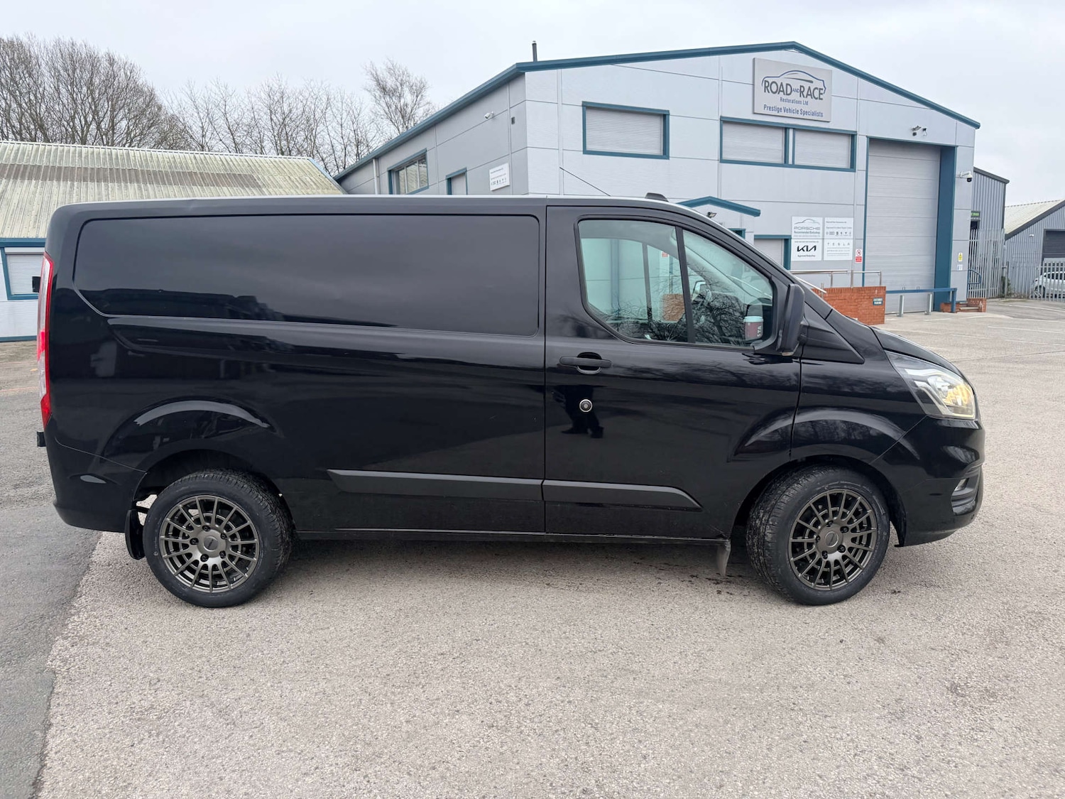 Used Ford Transit Custom 2022 for sale - 77600095: Photo 2