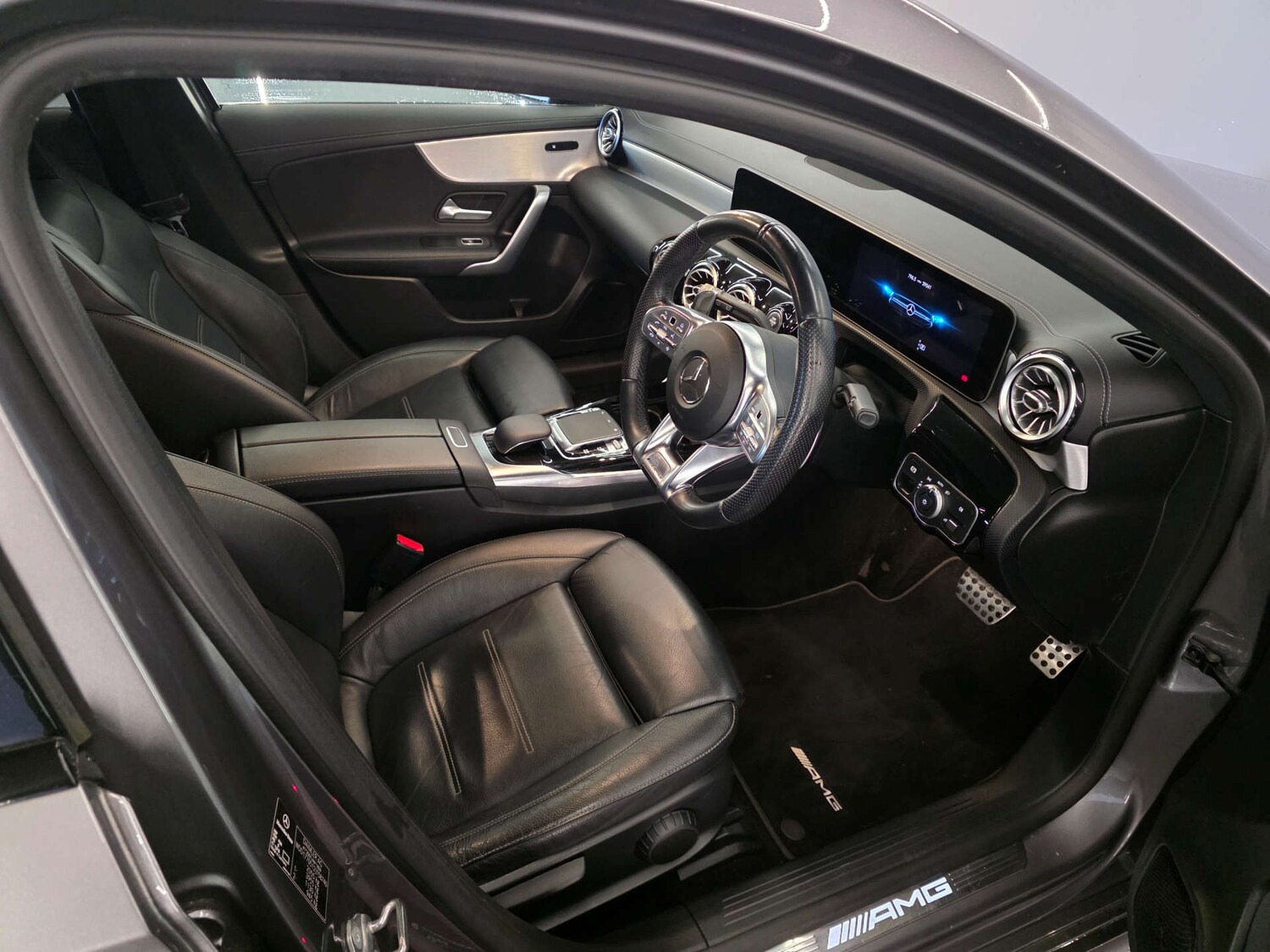 Used Mercedes-Benz A-Class 2019 for sale - 77584832: Photo 8