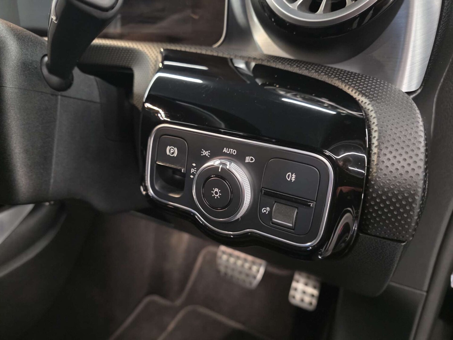 Used Mercedes-Benz A-Class 2019 for sale - 77710953: Photo 17