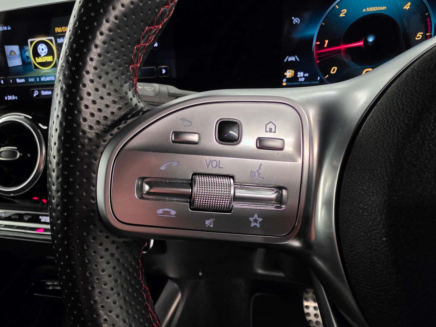 Used Mercedes-Benz GLA 2021 for sale - 77805502: Photo 22