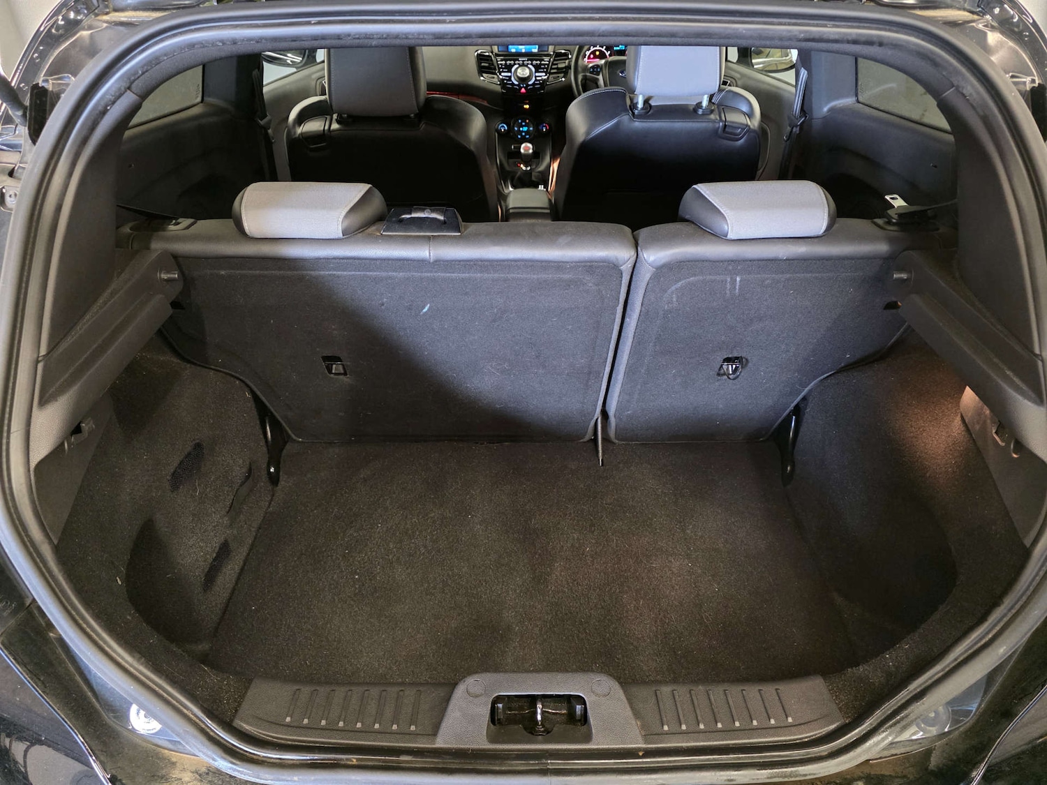 Used Ford Fiesta 2017 for sale - 77905861: Photo 12