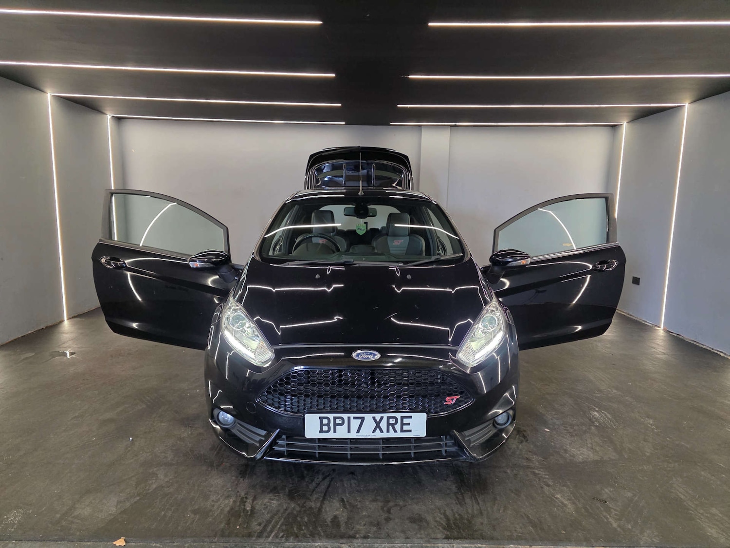 Used Ford Fiesta 2017 for sale - 77905861: Photo 3