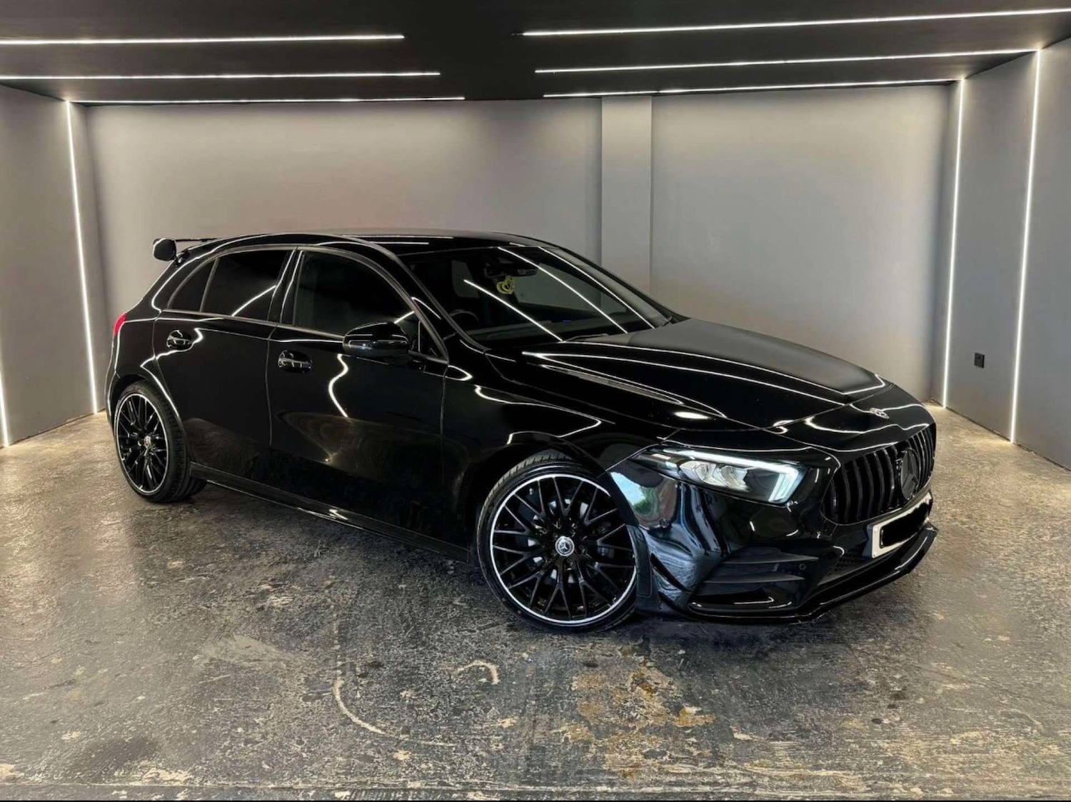 Used Mercedes-Benz A-Class 2018 for sale - 76862854: Photo 11