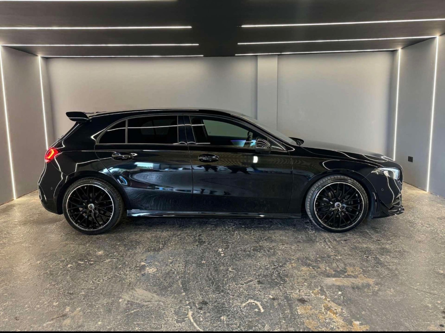 Used Mercedes-Benz A-Class 2018 for sale - 76862854: Photo 5