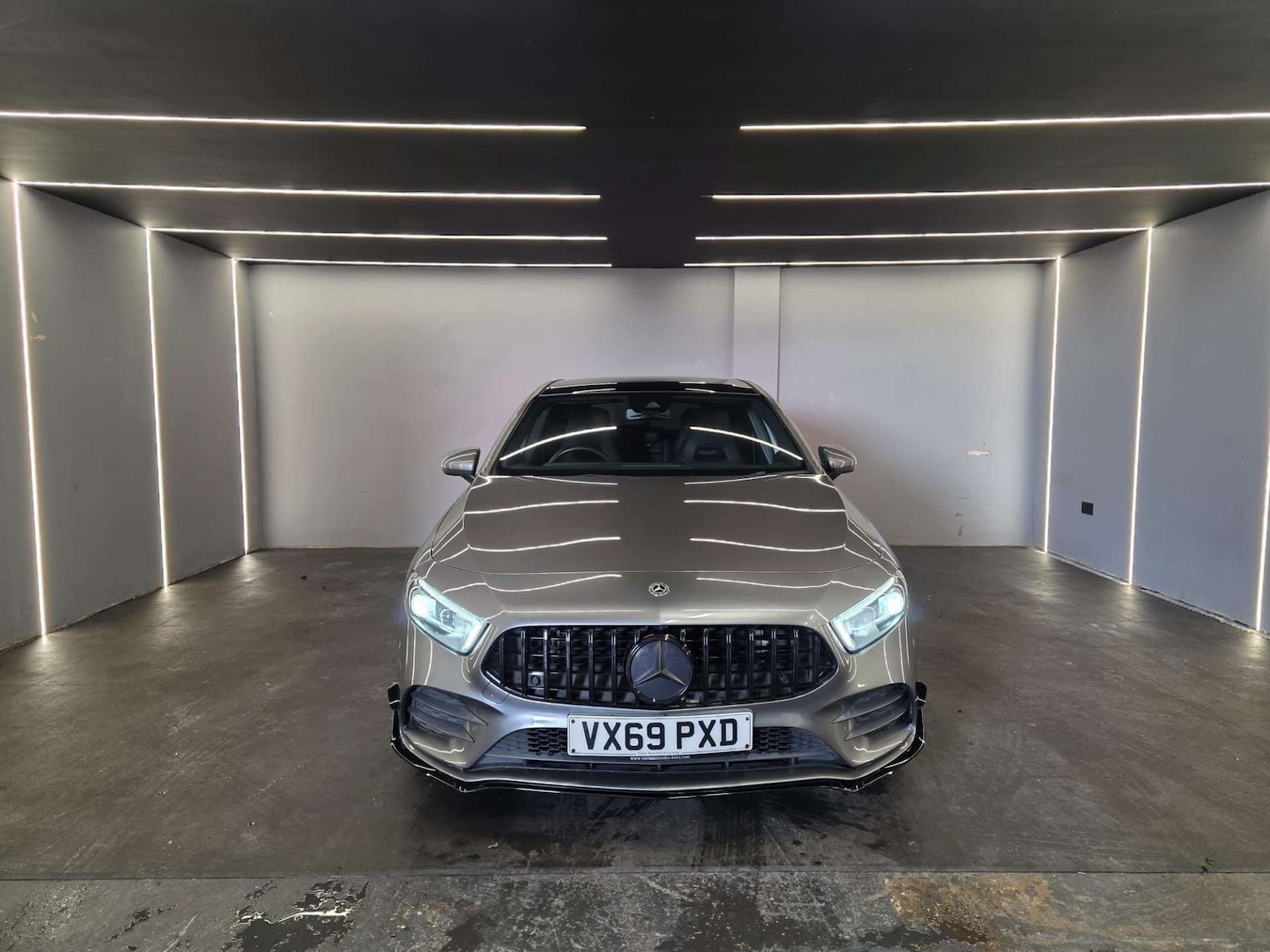 Used Mercedes-Benz A-Class 2019 for sale - 77548549: Photo 2