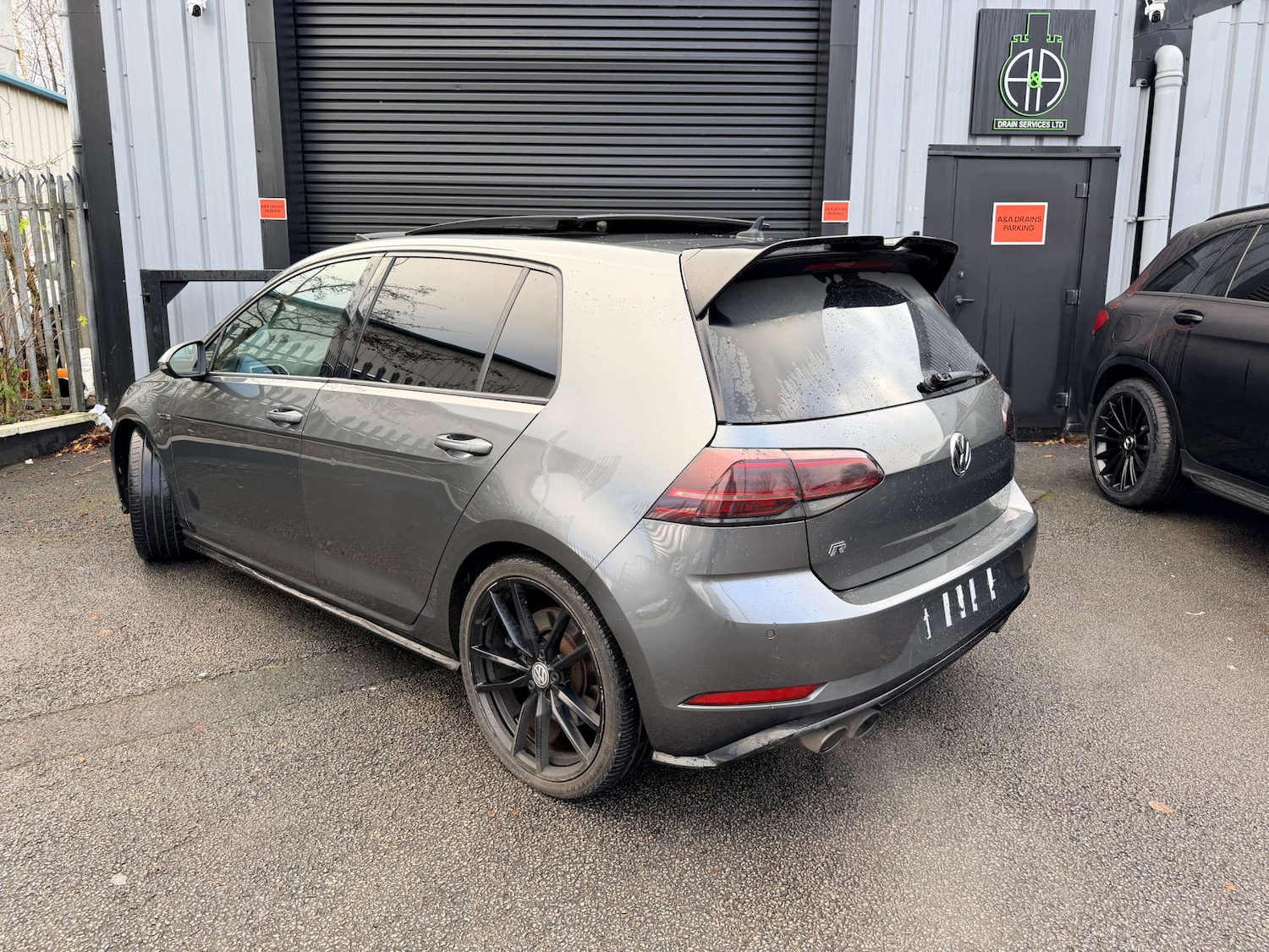 Used Volkswagen Golf 2017 for sale - 77022405: Photo 3