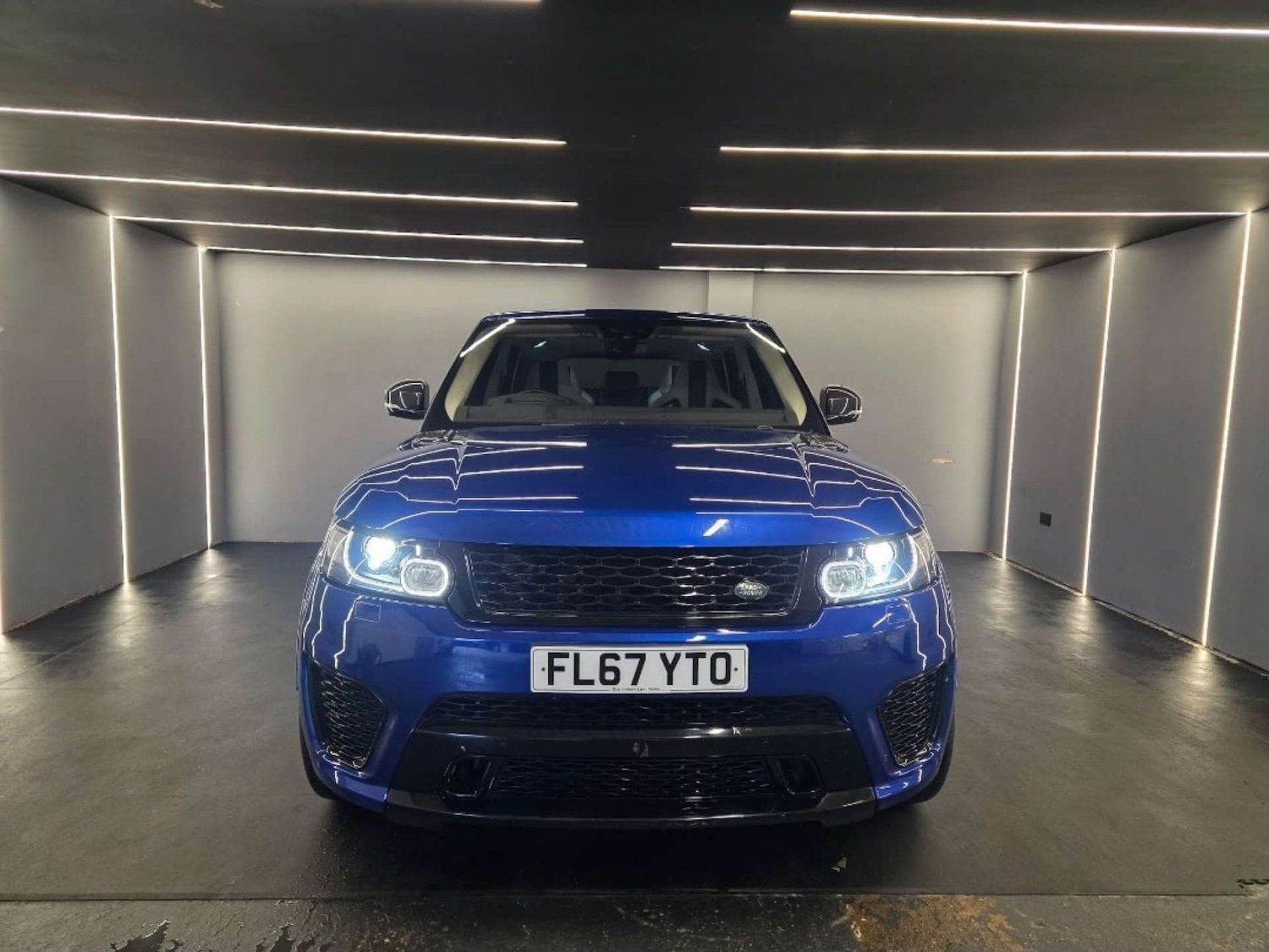 Used Land Rover Range Rover Sport 2017 for sale - 77292998: Photo 2