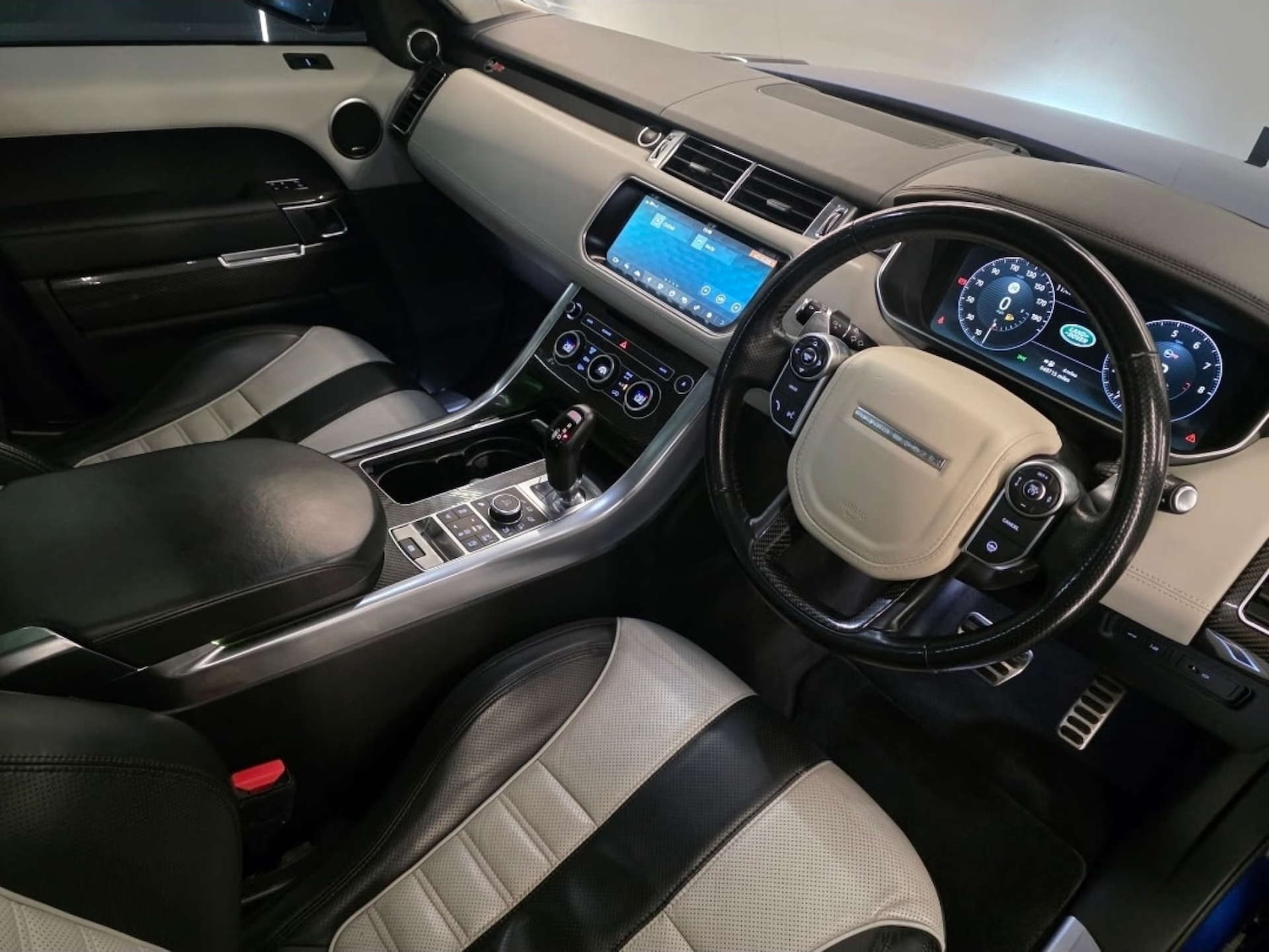 Used Land Rover Range Rover Sport 2017 for sale - 77292998: Photo 24