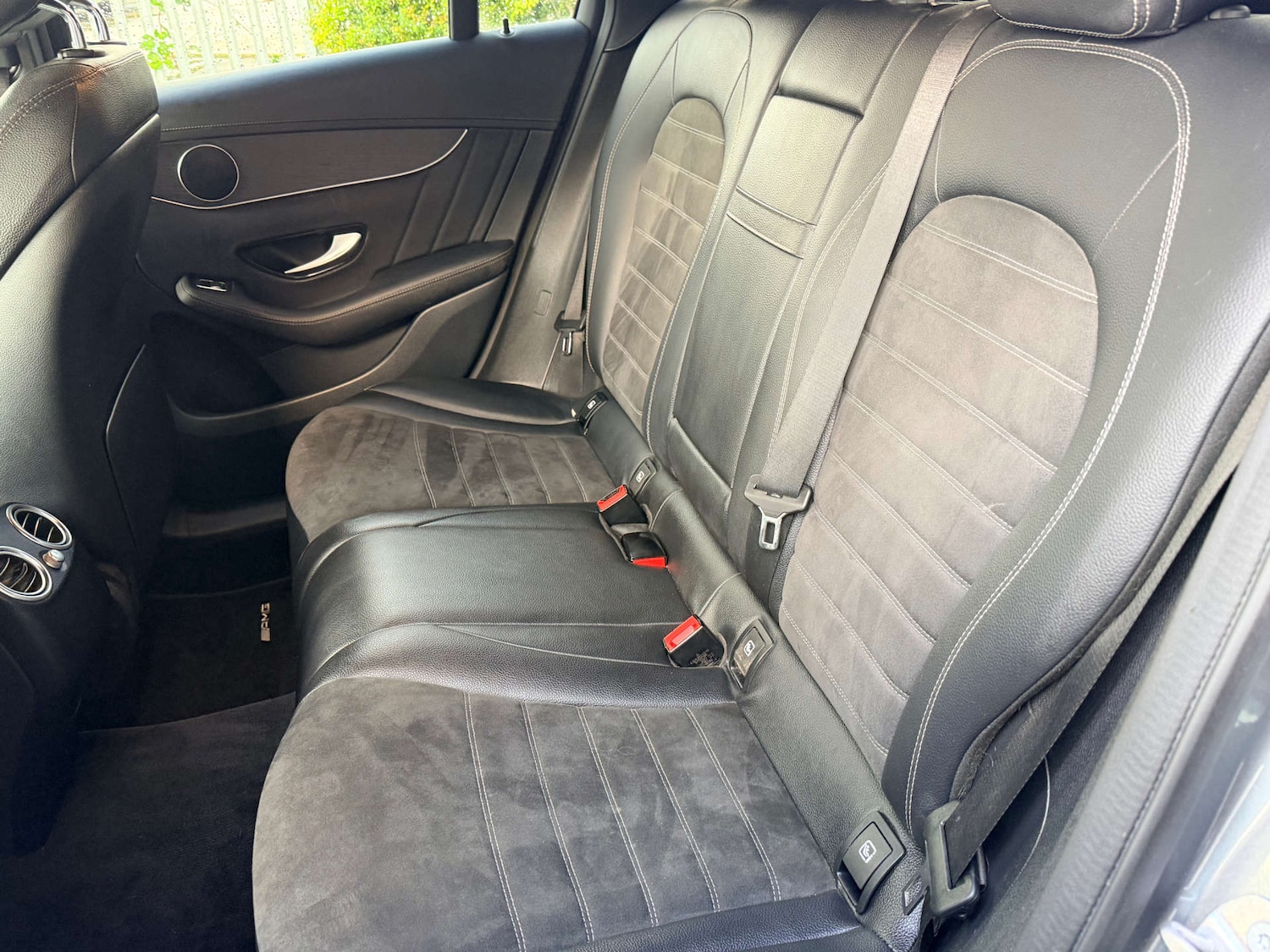 Used Mercedes-Benz GLC 2019 for sale - 76862853: Photo 16