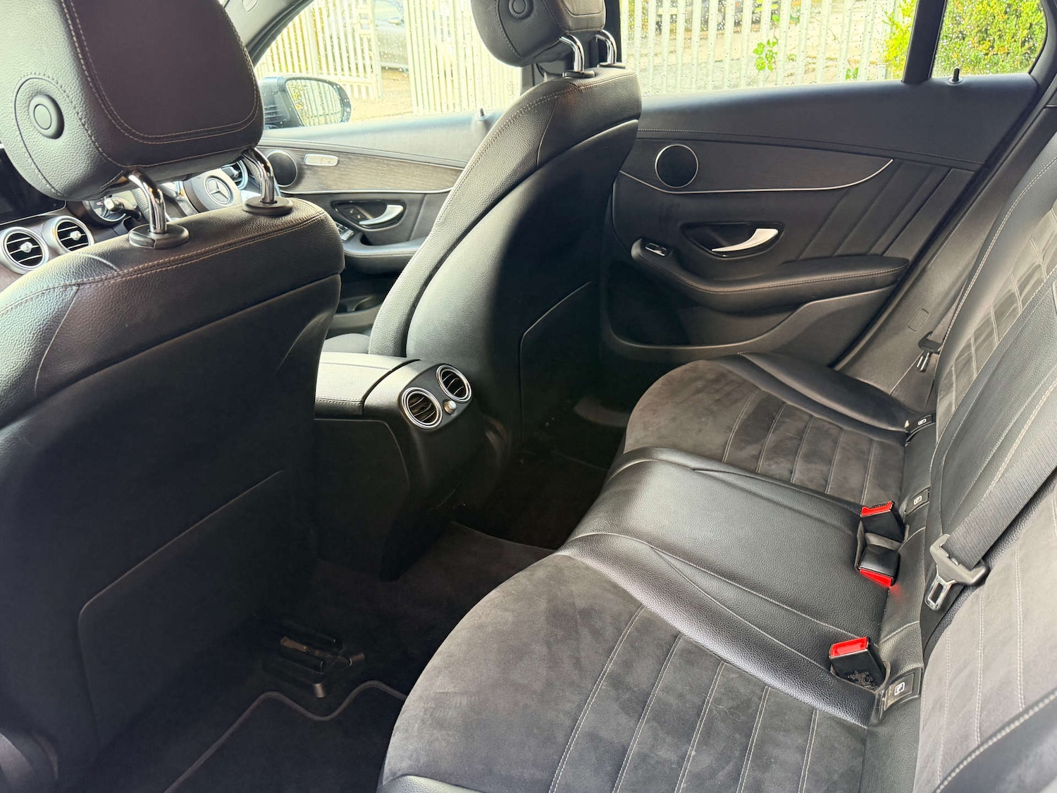 Used Mercedes-Benz GLC 2019 for sale - 76862853: Photo 19