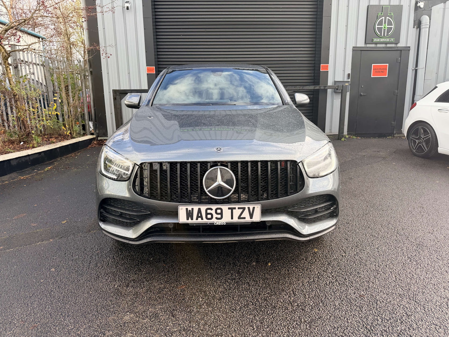 Used Mercedes-Benz GLC 2019 for sale - 76862853: Photo 2