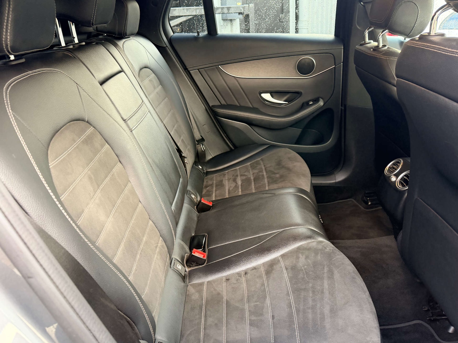Used Mercedes-Benz GLC 2019 for sale - 76862853: Photo 21