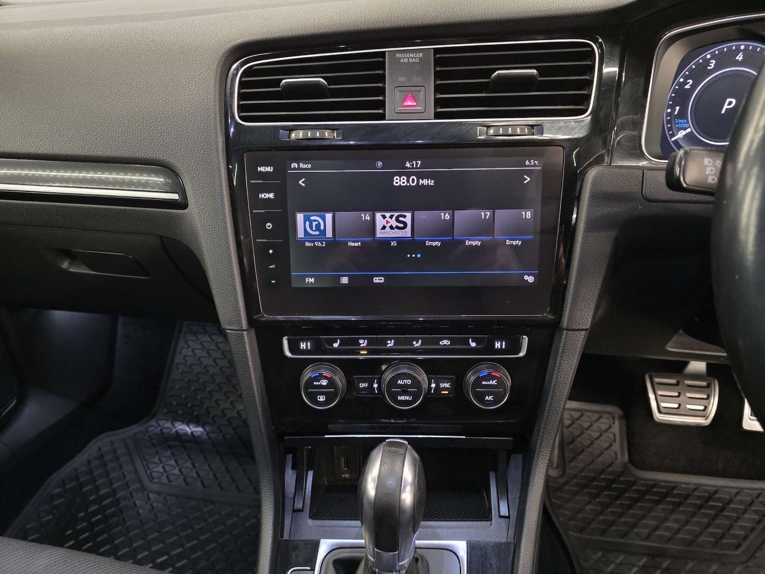 Used Volkswagen Golf 2017 for sale - 77152854: Photo 14