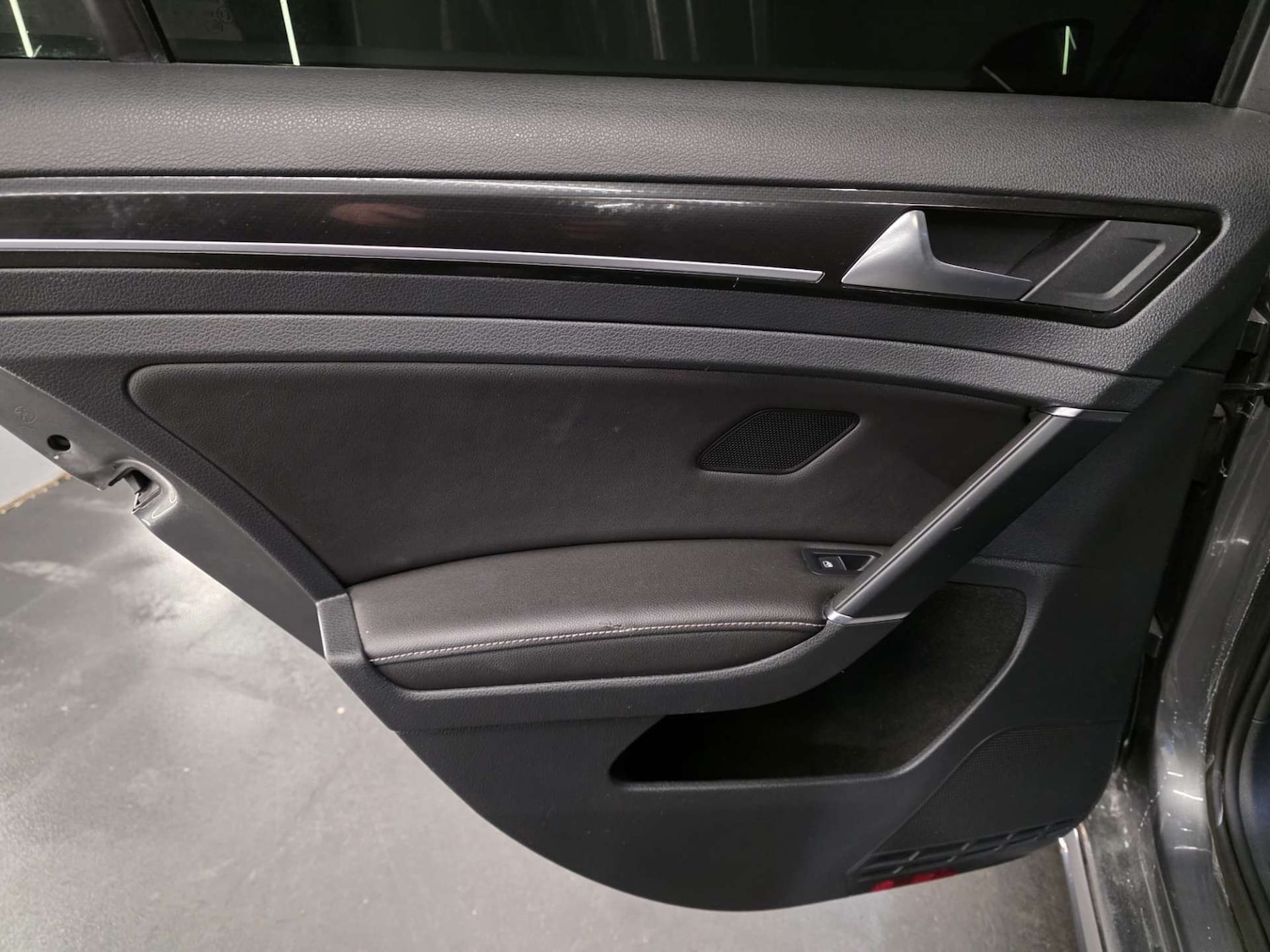 Used Volkswagen Golf 2017 for sale - 77152854: Photo 15