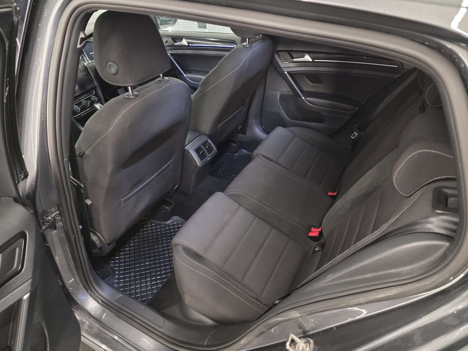 Used Volkswagen Golf 2017 for sale - 77152854: Photo 16