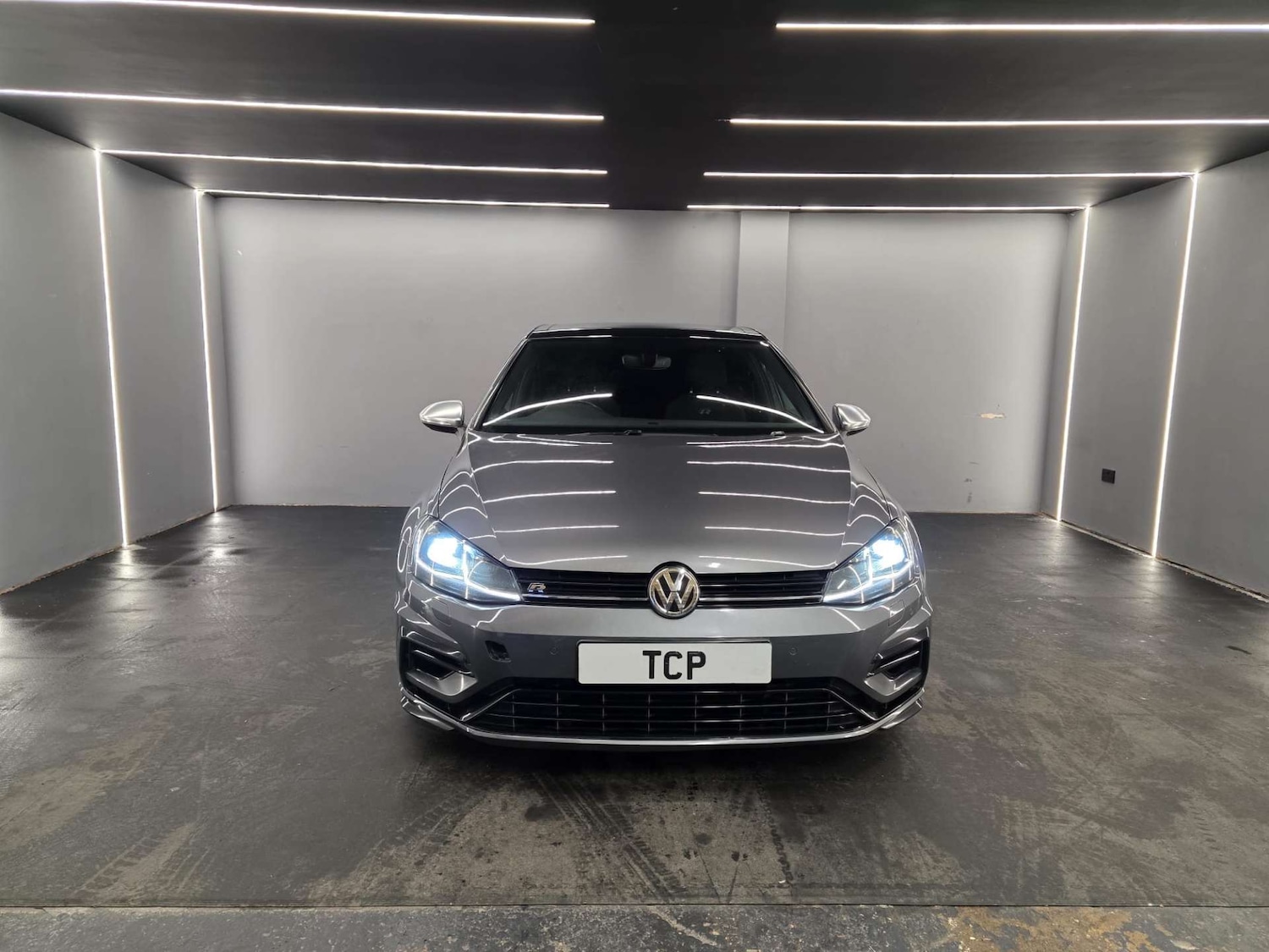 Used Volkswagen Golf 2017 for sale - 77152854: Photo 3