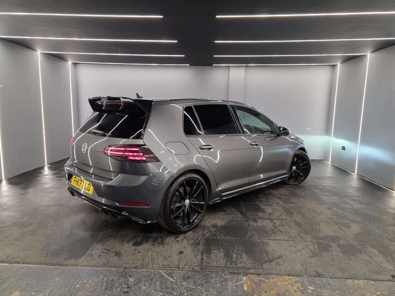 Used Volkswagen Golf 2017 for sale - 77152854: Photo 4