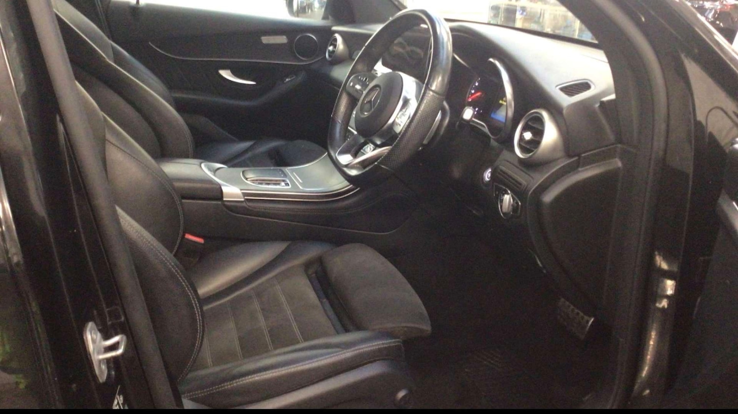 Used Mercedes-Benz GLC 2021 for sale - 76974697: Photo 7