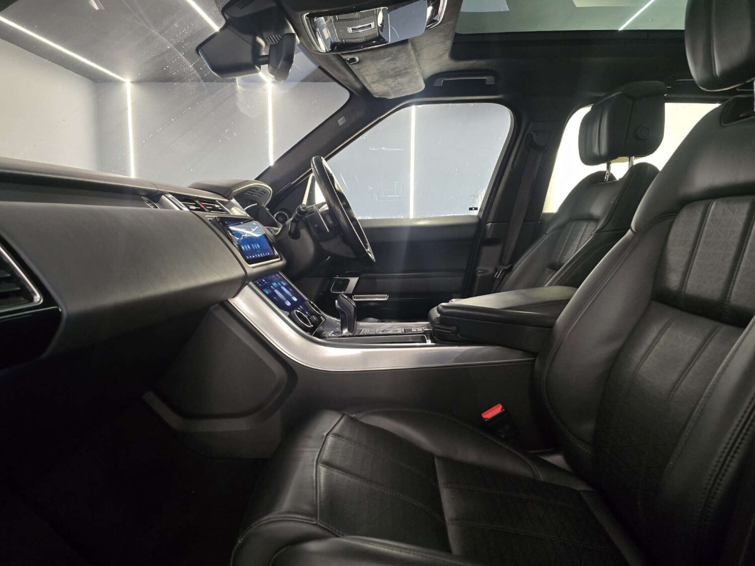 Used Land Rover Range Rover Sport 2018 for sale - 76862847: Photo 6