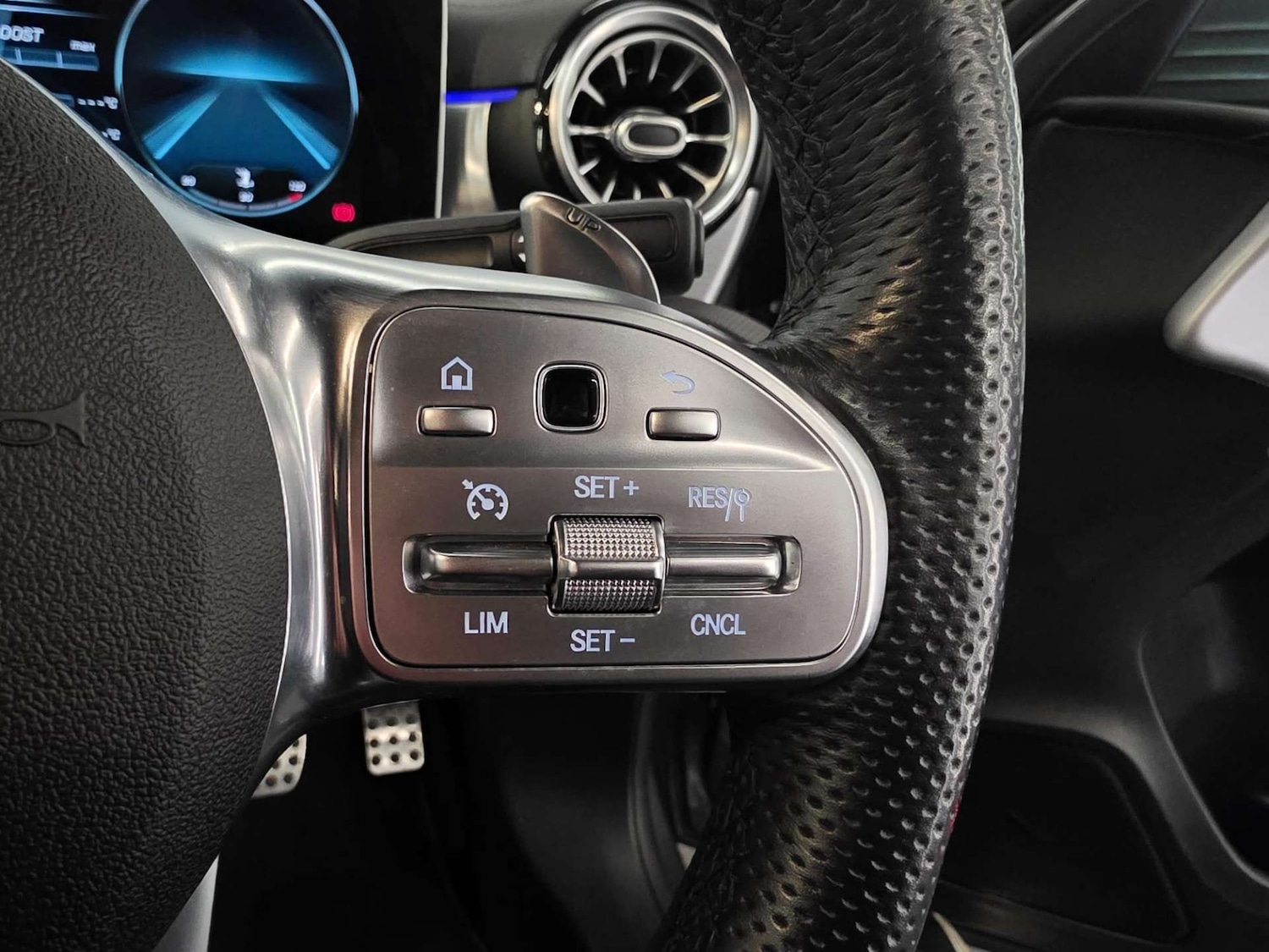 Used Mercedes-Benz A-Class 2019 for sale - 77595705: Photo 10