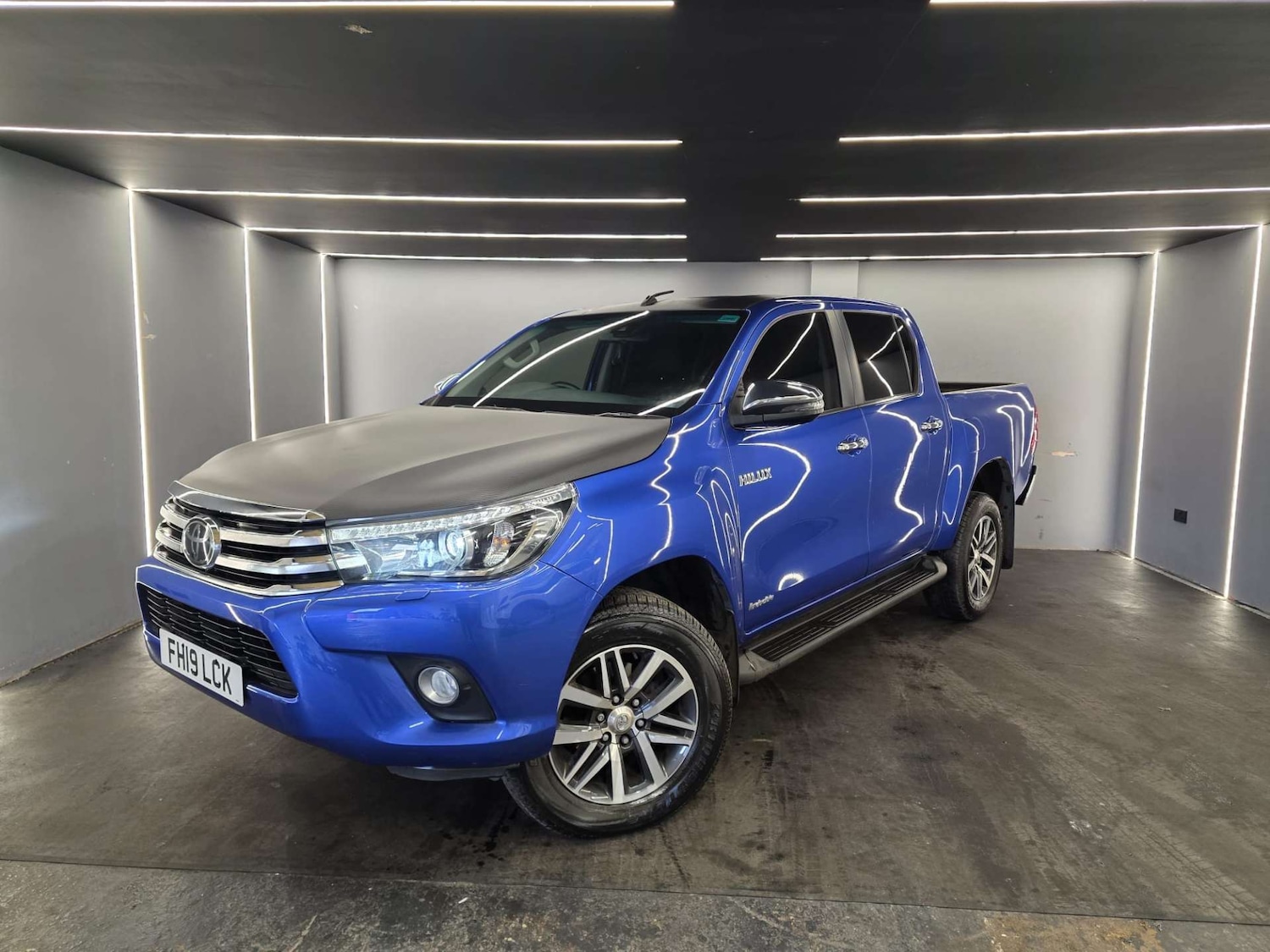 Used Toyota Hilux 2019 for sale - 77604008: Photo 3