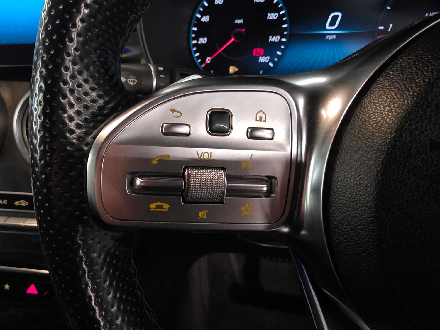 Used Mercedes-Benz GLC 2022 for sale - 77542719: Photo 21