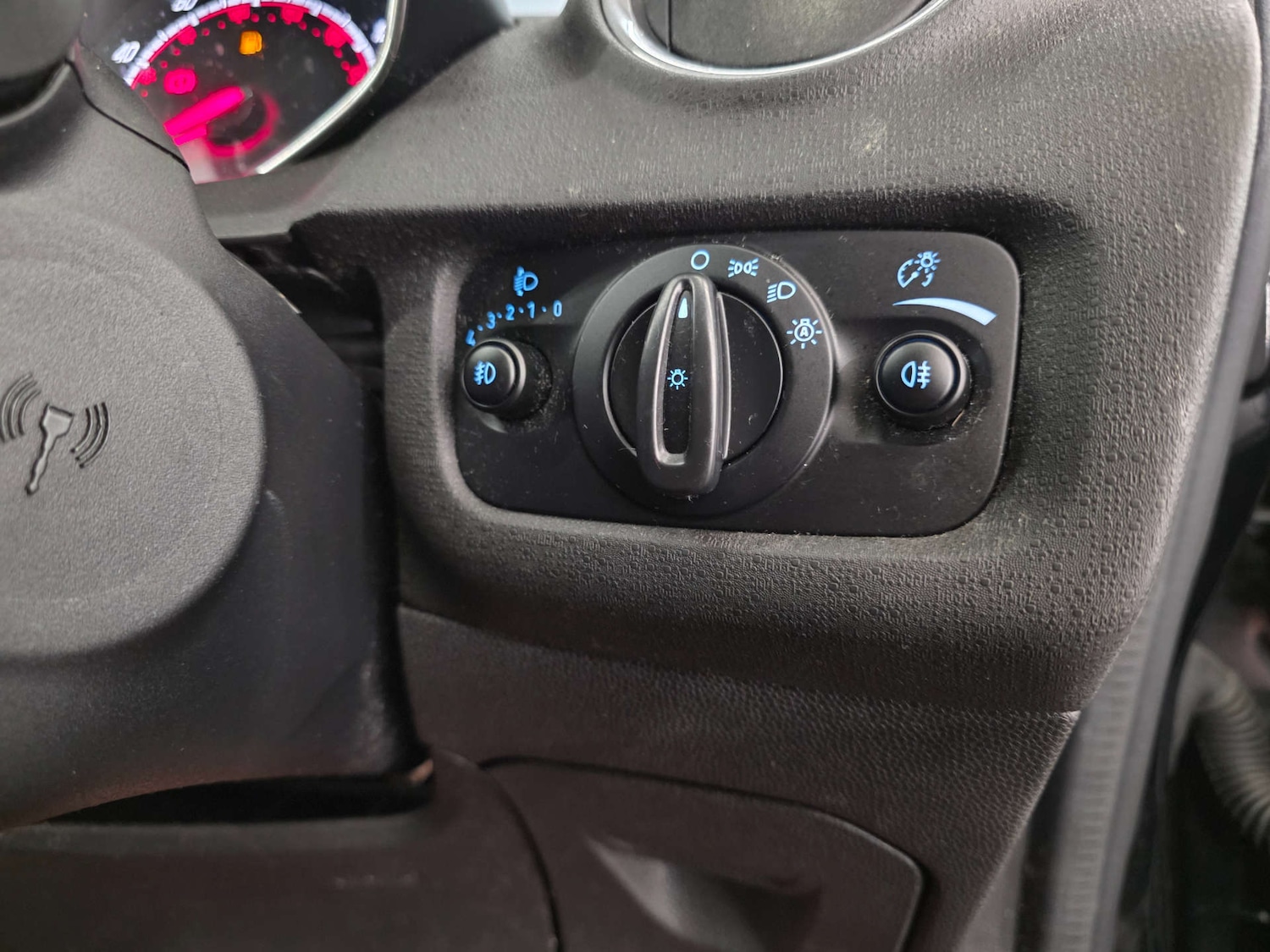 Used Ford Fiesta 2017 for sale - 77872423: Photo 24